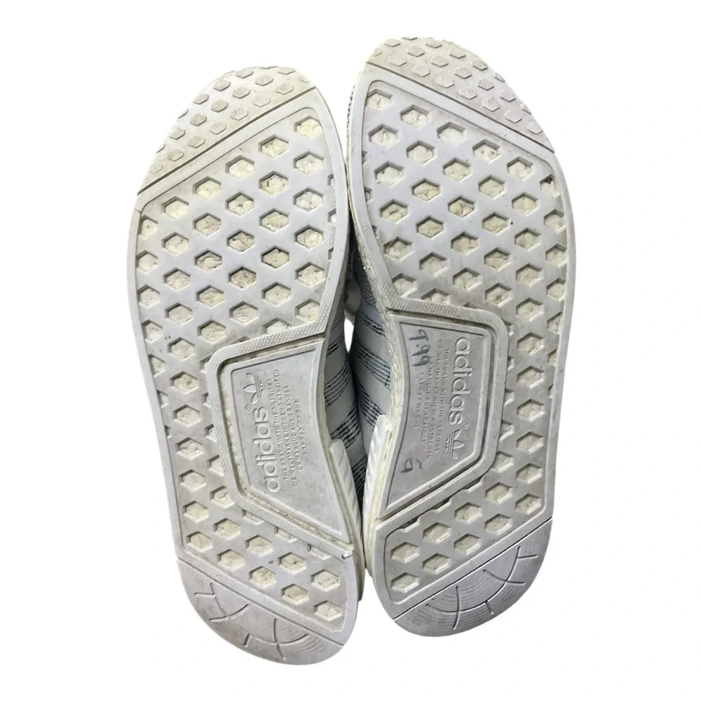 ⚪ Adidas NMD_R1 Primeknit Zebra Men’s Size 12 |‎ White Black Boost Sneakers